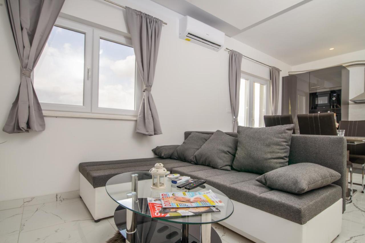 Apartments Pelja Trogir Zewnętrze zdjęcie